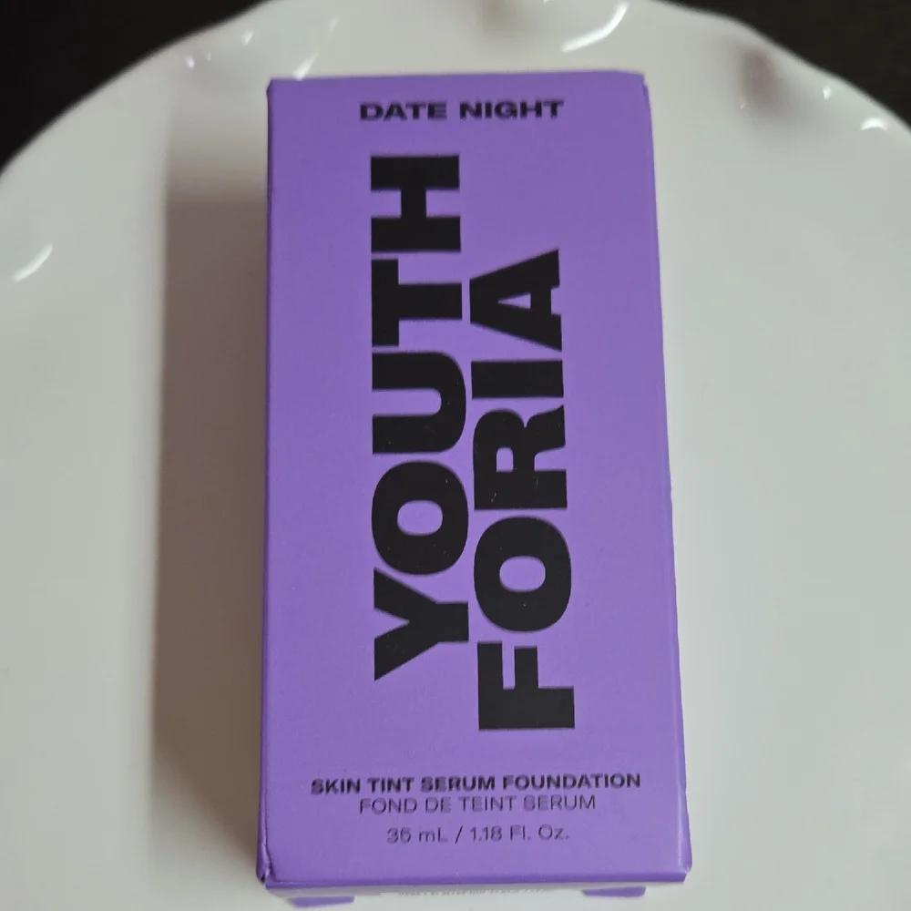 Youthforia Date Night Skin Tint Serum Foundation - 320 Light Medium To Medium - Picture 2 of 5